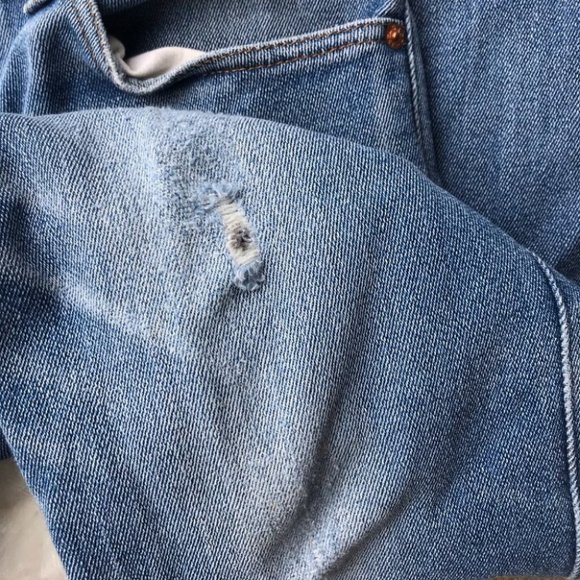 Men's Levi Strauss Medium Denim Jeans! - Picture 4 of 4